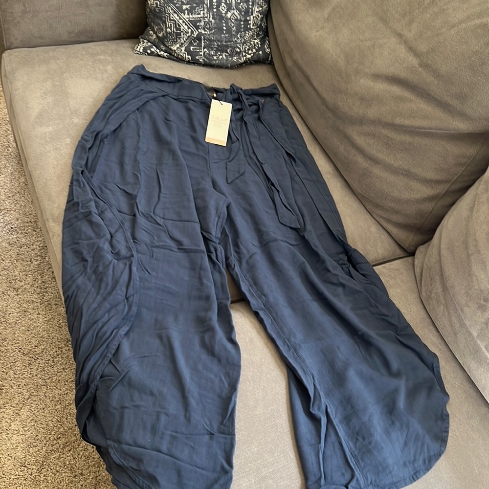 Calia NWT swim collection cover up pants blue medium